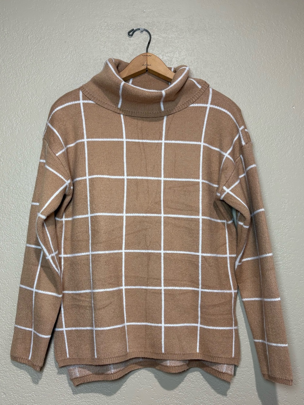 Ecowish Women’s Cozy Tan Windowpane Turtleneck Sweater